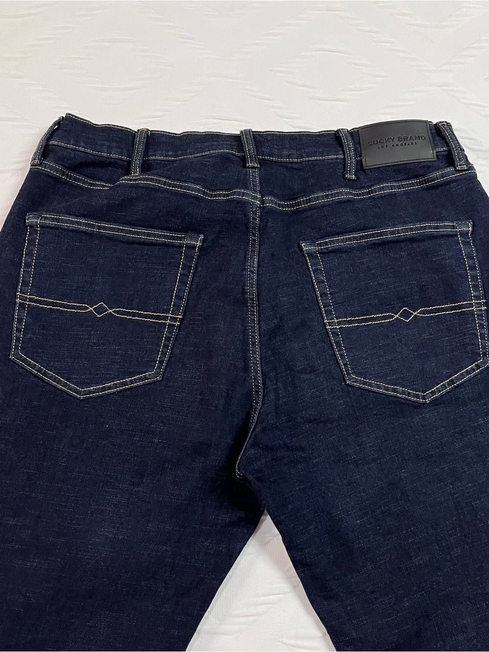 Lucky Brand Men’s Dark Blue Straight Leg Jeans 34X32 - Picture 4 of 6